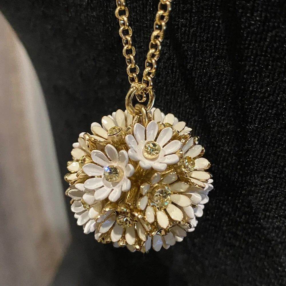 NWOT Kate Spade Love Me, Love Me Not necklace RARE - Picture 4 of 4